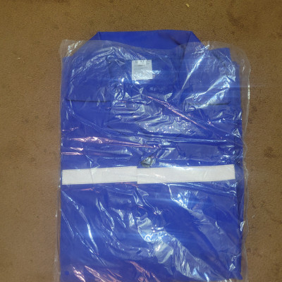 Combinaison pour traitement