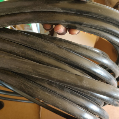 Tuyau goûte à goûte