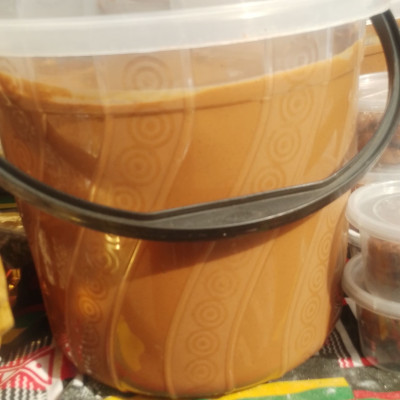 Pate d'arachide en seau